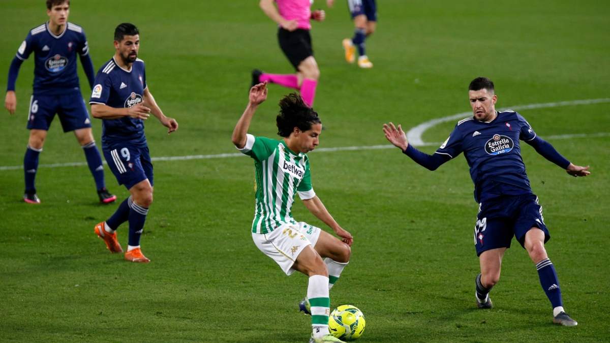 Diego Láinez en el partido contra el Celta