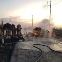 Mueren 11 personas tras choque de pipa y autobús en Nuevo León