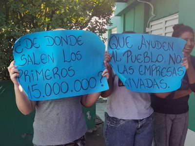 Vecinos de El Chañar protestaron en contra del municipio por la creación de un fondo de riesgo