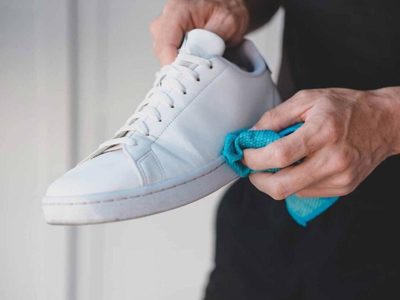 Con 1 ingrediente de cocina: dejá la base de tus zapatillas bien blancas y como recién compradas