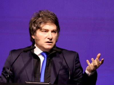 Milei deja el pasaporte y empieza una gira nacional
