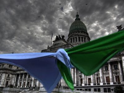 Proyecto IVE: una nueva vigilia de pañuelos verdes y celestes rodeará al Congreso