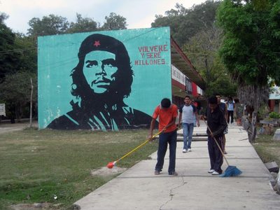 Normal Rural Isidro Burgos: Mil 815 días de zozobra