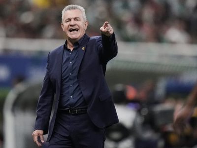 Javier Aguirre amenaza con dejar fuera del Mundial a jugadores que no se reporten a concentración