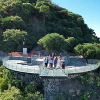 Niño de 2 años sufre caída del mirador de cristal de Atlixco