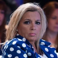 Acorralan a Carmen Borrego en "Viva la vida" y la incitan a enemistarse con Jorge Javier Vázquez