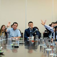 El proyecto de Figueroa para eliminar jubilaciones de privilegio obtuvo despacho favorable