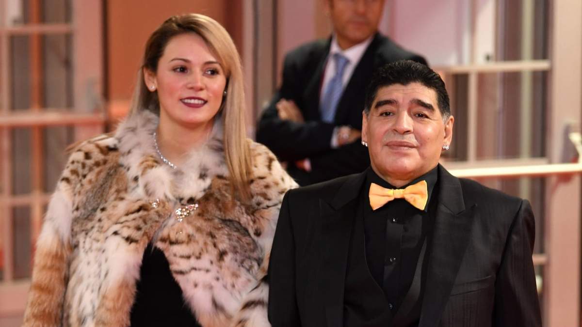 Rocío Oliva-Diego Maradona. Fuente: (Instagram)