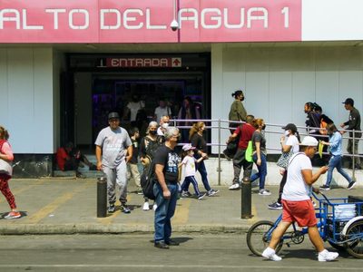 Hieren a hombre con objeto punzocortante afuera de la estación Salto del Agua del Metro