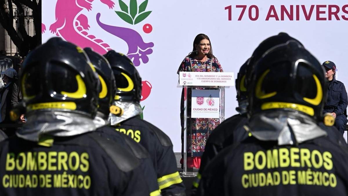 Brugada destacó la incorporación de mujeres en mandos operativos