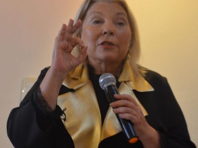 "Estos nos entregaron a todos": Carrió se resiste a la quita de jubilaciones de privilegio