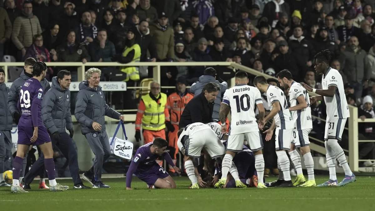 Edoardo Bove, jugador de la Fiorentina, se encuentra en coma inducido tras desplomarse en un partido