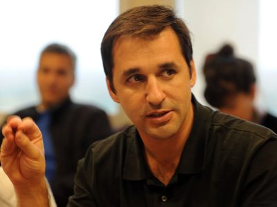 Domínguez cuestionó el impuesto al combustible y lanzó: “que Milei se corte la mano”