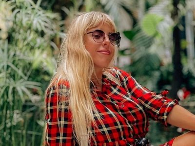 Playa, sol y rock'n roll: Nati Jota se hizo presente en la web con una descomunal postal