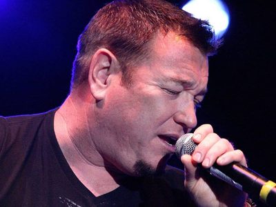 La voz de Steven Harwell se apaga: muere el vocalista de la banda Smash Mouth, famosa por "Shrek"