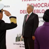 AMLO presume reducción de homicidio doloso, robo de vehículo y secuestro; admite alza en feminicidio