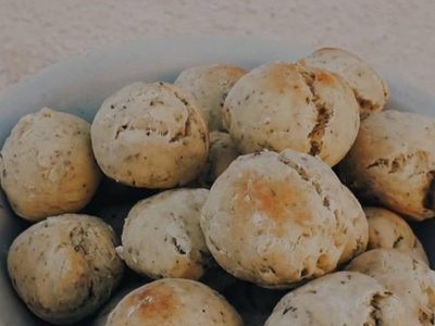 Pancitos de espinaca sin harina: con solo 5 ingredientes, prepará esta receta exprés para los tostados más ricos