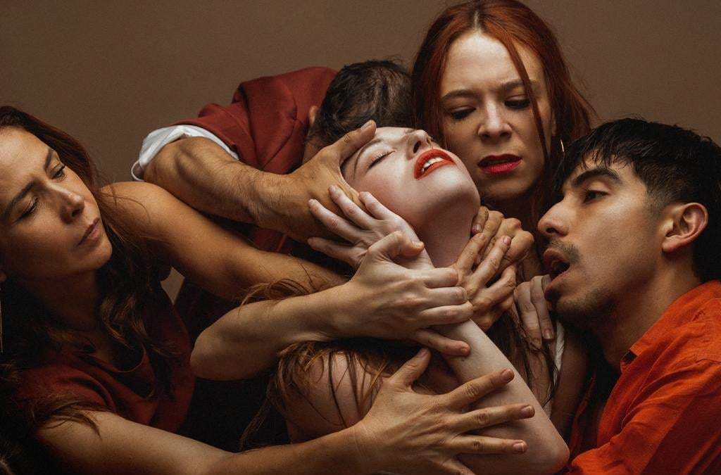 “Fiesta de compromiso”, teatro-danza que apuesta por el lenguaje corporal en Foro Shakespeare