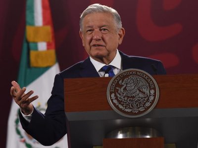 ¿Qué me quita saludar a la madre de "El Chapo"?: AMLO