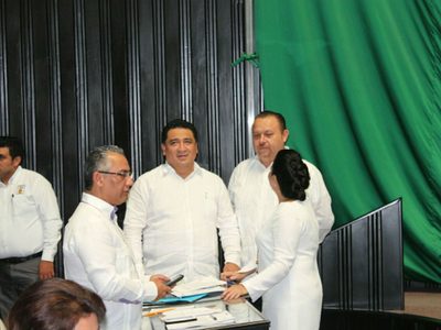 Quitan mayoría al PRI en Congreso de Quintana Roo