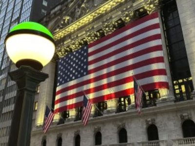 Wall Street, Tesla, acciones de bancos y bitcoin se disparan tras victoria de Trump