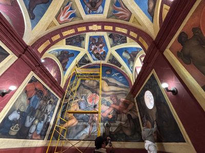 Tras ocho meses de labores, restauran mural de Diego Rivera en la Universidad de Chapingo
