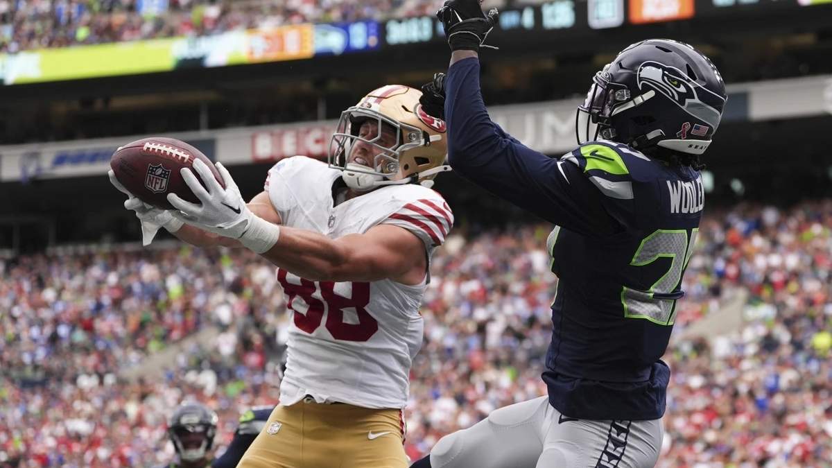 La recepción tardía de TD de Jake Tonges le da a los 49ers una victoria de 17-13 sobre los Seahawks