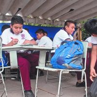 ¿Habrá megapuente de seis días en mayo?: Esto dice el calendario de la SEP