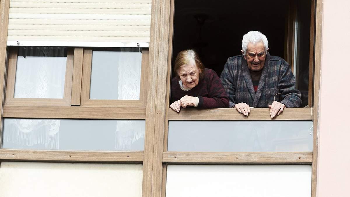 Adultos mayores, residentes de un centro geriátrico. Fuente: (Twitter)