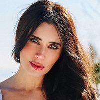 No les avisaron: Pilar Rubio y sus amigas fueron sorprendidas mientras disfrutaban de la piscina