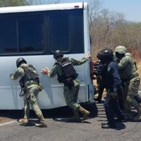 Bloqueos y protestas en Los Reyes fueron incitados por delincuentes: gobernador de Michoacán