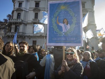 “De mis derechos políticos, ni hablemos”