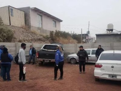 Encontraron los tres vehículos robados al comisario en Centenario