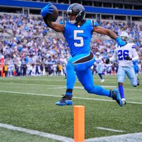 Dowdle logra 239 yardas ante su exequipo; Panthers vencen a Cowboys con gol de campo al final