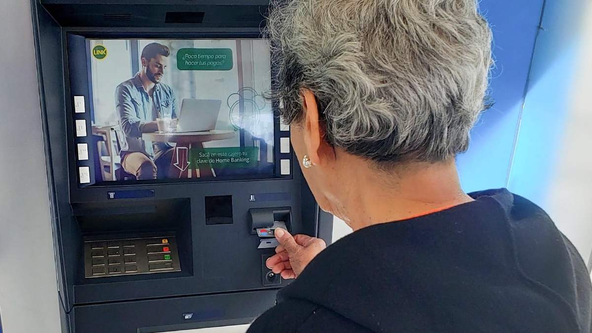 Los jubilados cobrarán el aumento en los próximos días. Fuente: (NQN 3).