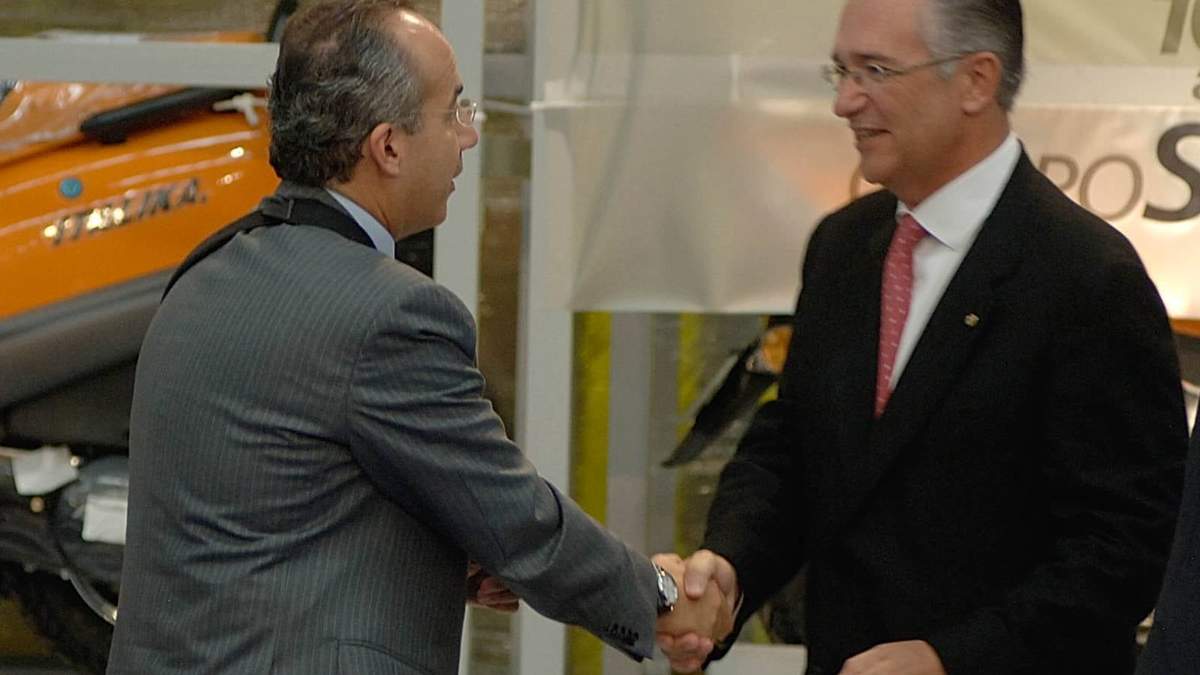 Felipe Calderón y Ricardo Salinas Pliego en un evento en el Edomex en 2008