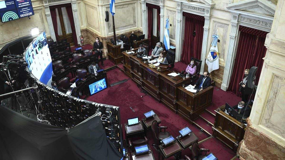 Comenzó la sesión por la reforma judicial. Fuente: (Twitter)