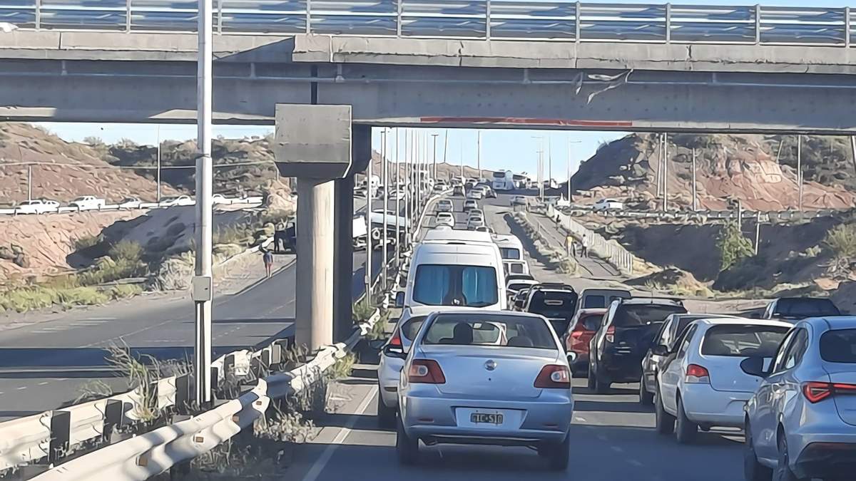 Accidente en ruta 7, en Neuquén. Fuente: (Twitter)