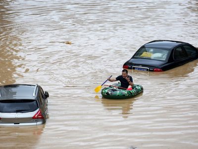 Al menos 25 muertos por las inundaciones en China: declararon situación de emergencia