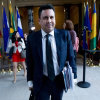 Entre acusaciones y críticas, Venezuela reemplaza a su canciller