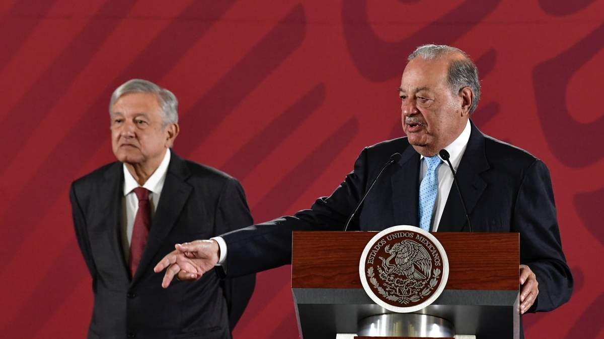 Imagen de archivo del presidente Andrés Manuel López Obrador y el empresario Carlos Slim
