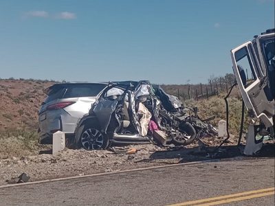 Dos exfuncionarios neuquinos murieron en un choque en la ruta 237