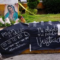 Minuto de silencio por los 26: a un mes del colapso de la línea 12 del metro de México