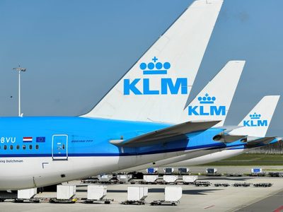 Detectaron 61 casos positivos entre los pasajeros que llegaron a Países Bajos desde Sudáfrica