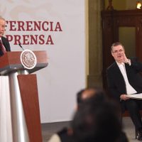 AMLO pide a Trump le venda 10 mil ventiladores y equipo para enfrentar el covid-19