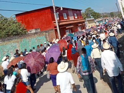 Marchan en Chicomuselo contra grupos armados que imponen la minería en Chiapas