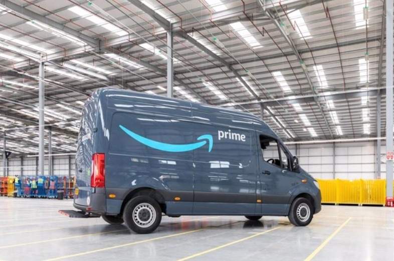 El gigante Amazon alista miles de contrataciones. Foto: Fb AMAZON