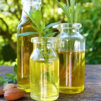 No tires los frasquitos de repelente y usalos para crear un aromatizador para tu casa