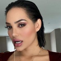 ¡Para mirar con una lupa! Andrea Valdiri muestra absolutamente todo ¡Lomazo!
