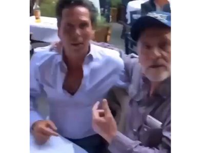 Difunden video de Roberto Palazuelos con exlíder del Cártel del Golfo